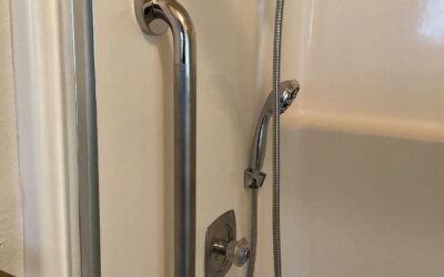 🏡 Why Every Home Can Benefit from Grab Bars – Not Just for Seniors! 🚿